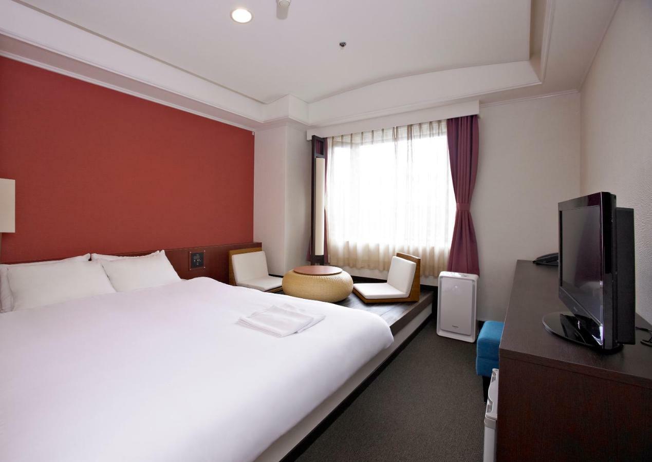 Hotel The B Sanjo 3*